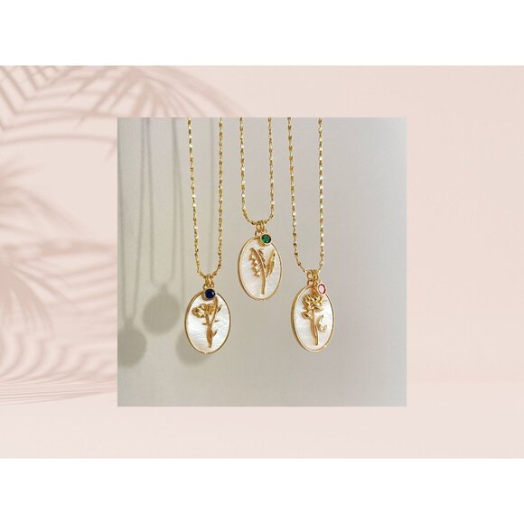 Mother of Pearl - Birth Flower Necklace - Birth Month Jewelry - Botanical Jewelr - Picture 6 of 10